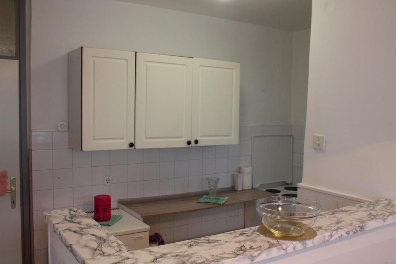 Apartman Anida Apartment โมสตาร์ ภายนอก รูปภาพ